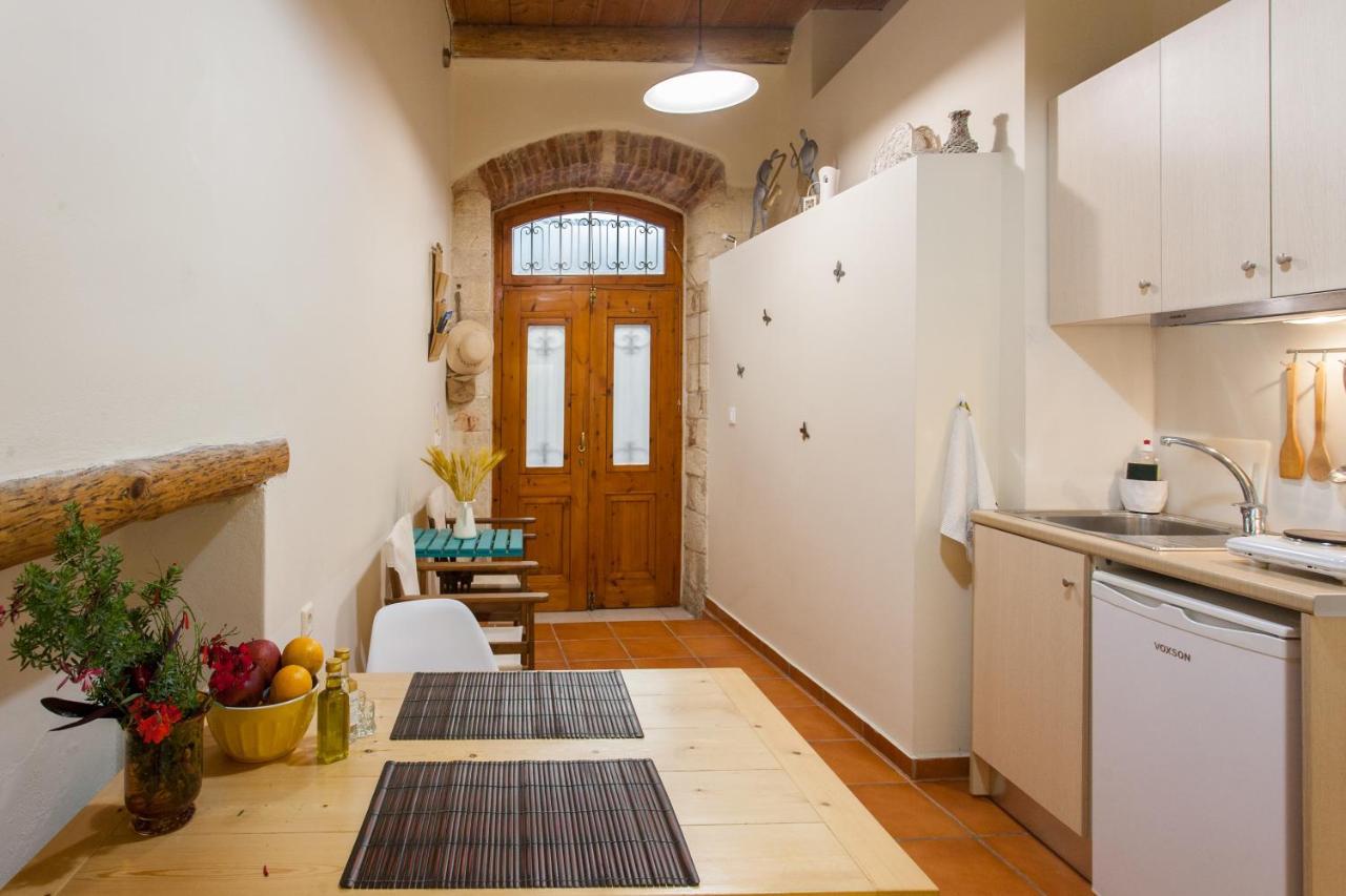 Charming Flatlet In The Old Town Apartment Chania  Bagian luar foto